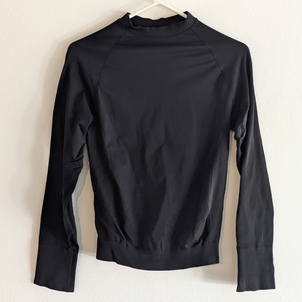 Like New HALFDAYS Athletic Top - Large
